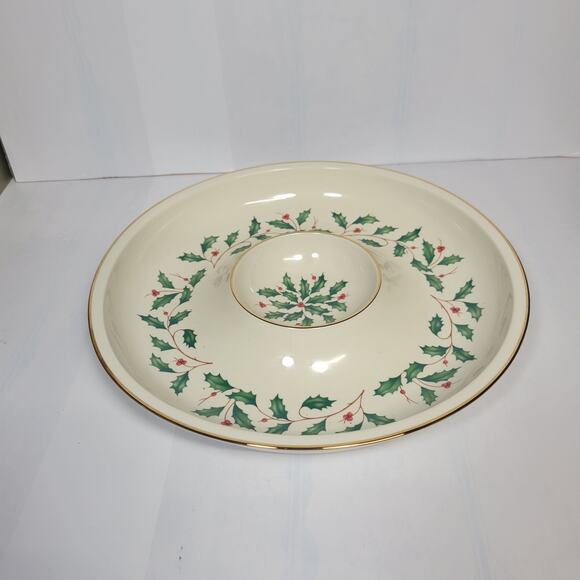 Vintage Lenox Holiday Chip and Dip, Holly Berries & Gold Trim. Christmas Dish - Picture 1 of 6